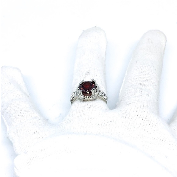 Garnet Silver RhineStone Ring - Picture 5 of 5